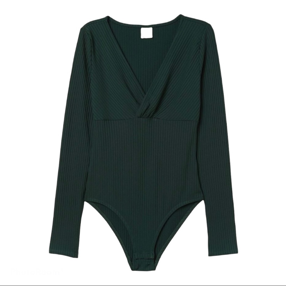 Green ribbed long sleeve bodysuit